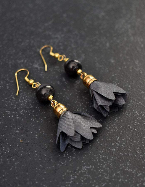 Single Blue Pottery Bead Earrings With Satin Funda